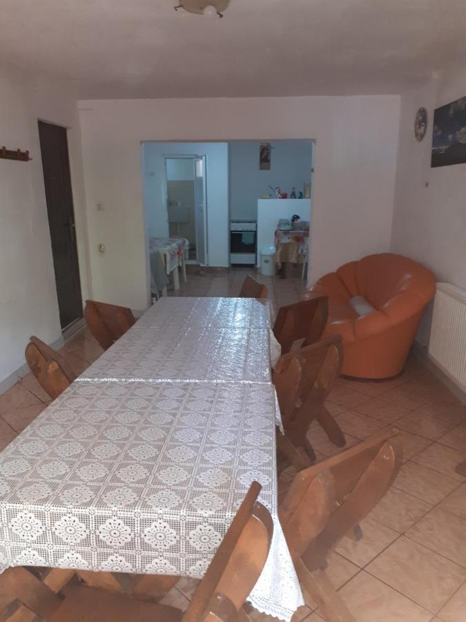 Pensiunea Denisa Căpăţîneni-Ungureni Bagian luar foto